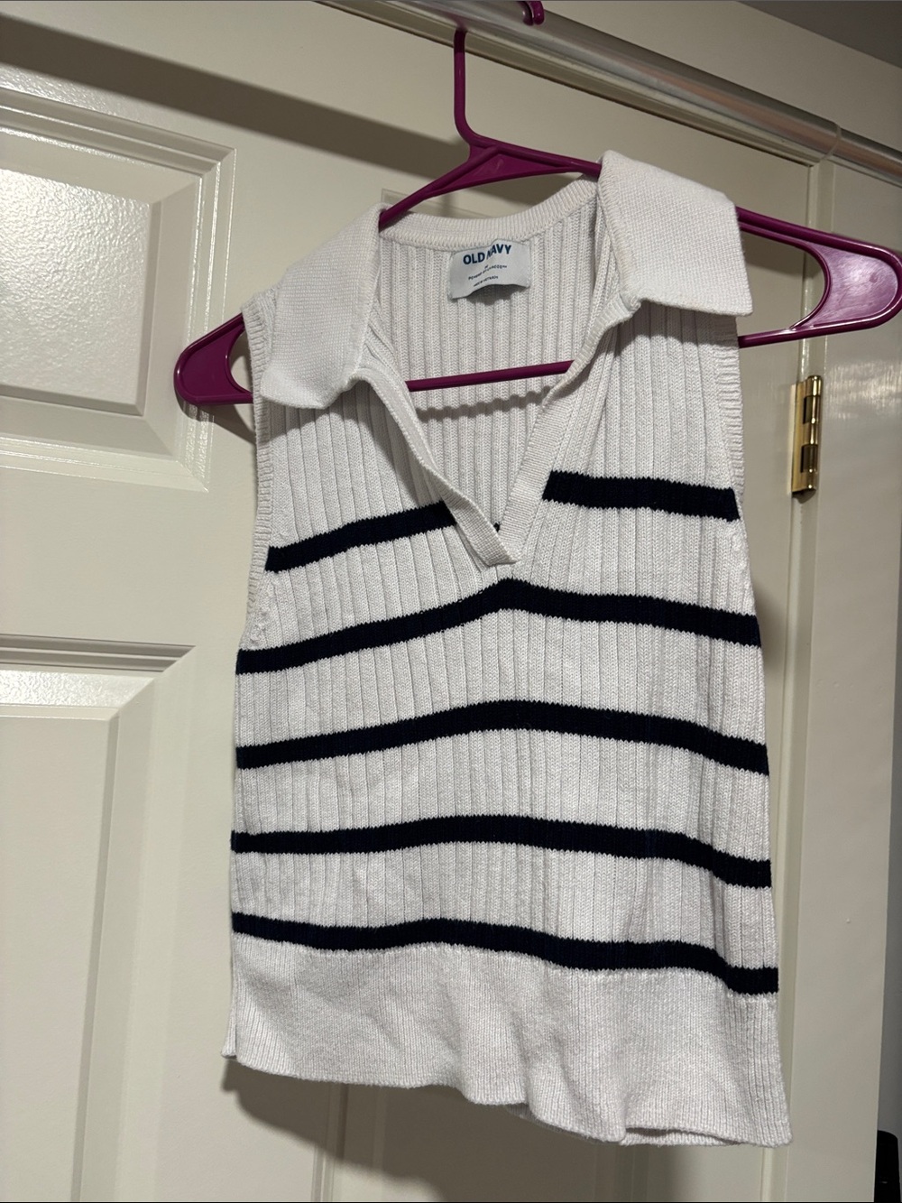 Old Navy White Navy Striped Sleeveless V‑Neck Polo Sweater